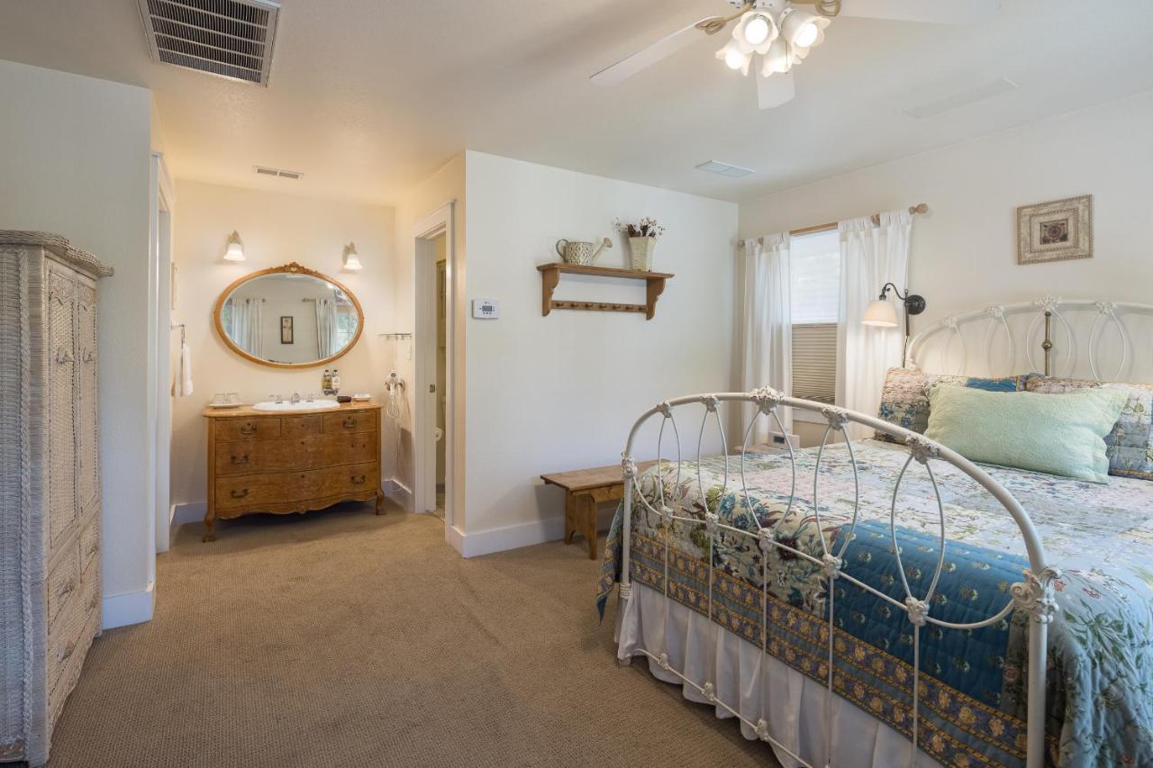 Sunflower Hill Inn Moab Exterior photo